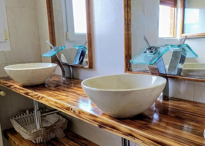 Entre Montana Y Playa Riano de Ibio