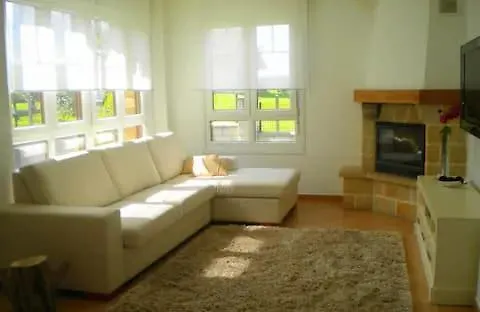 Entre Montana Y Playa * Riano de Ibio